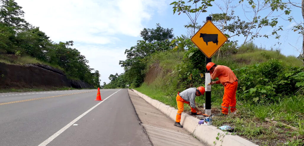 conservacion vial oxapampa